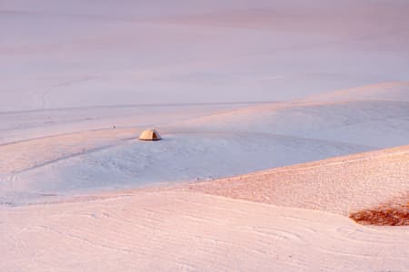 Volcano-In Hotel of Arrivals